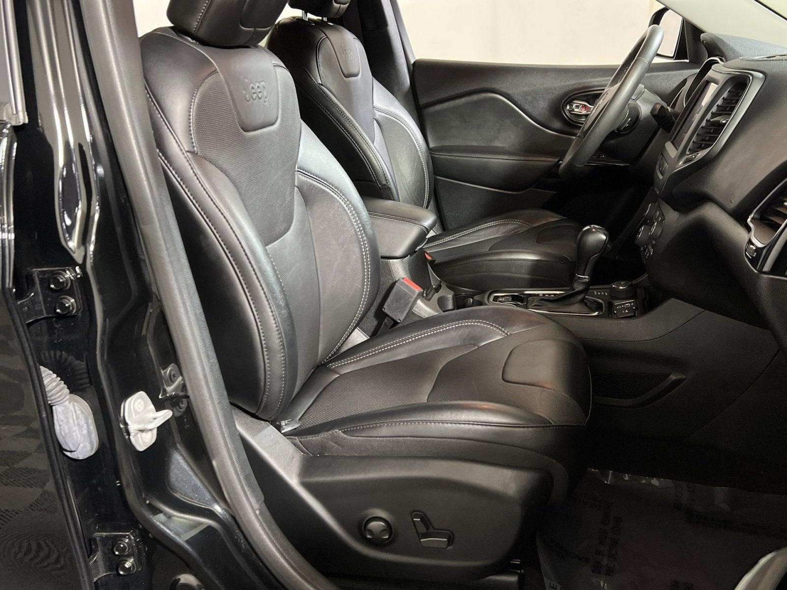 2023 Jeep Cherokee Altitude