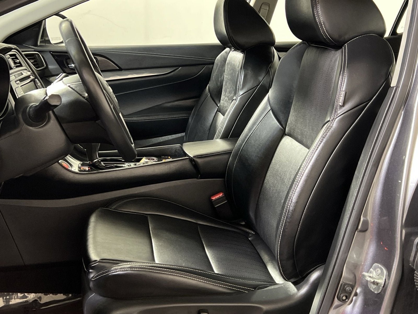 2023 Nissan Maxima SV