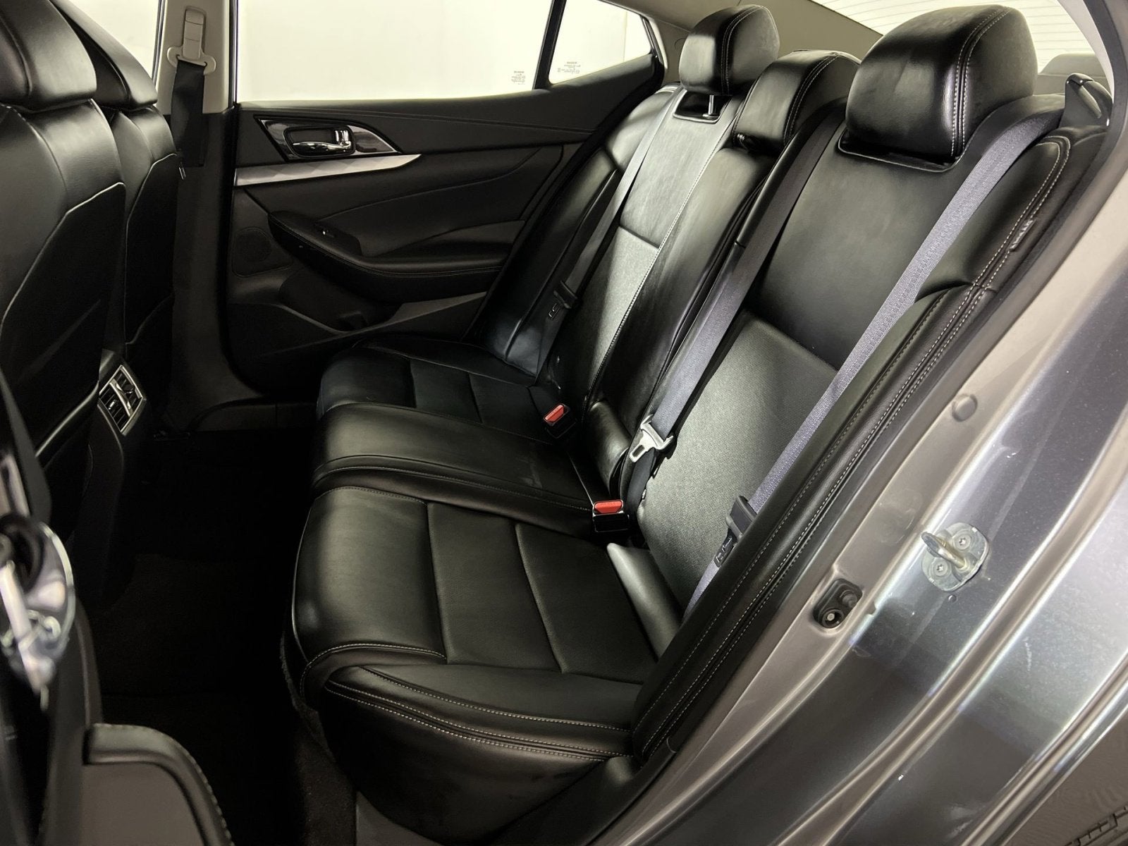 2023 Nissan Maxima SV