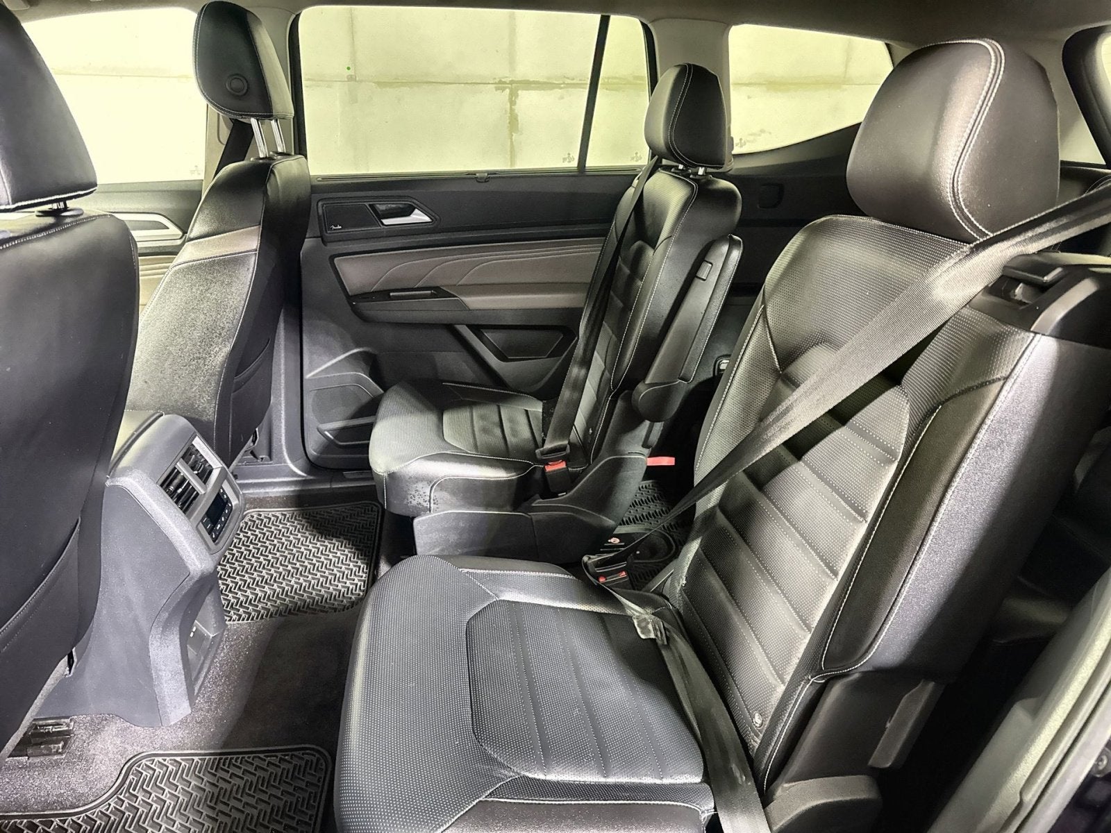 2022 Volkswagen Atlas 3.6L V6 SEL Premium R-Line