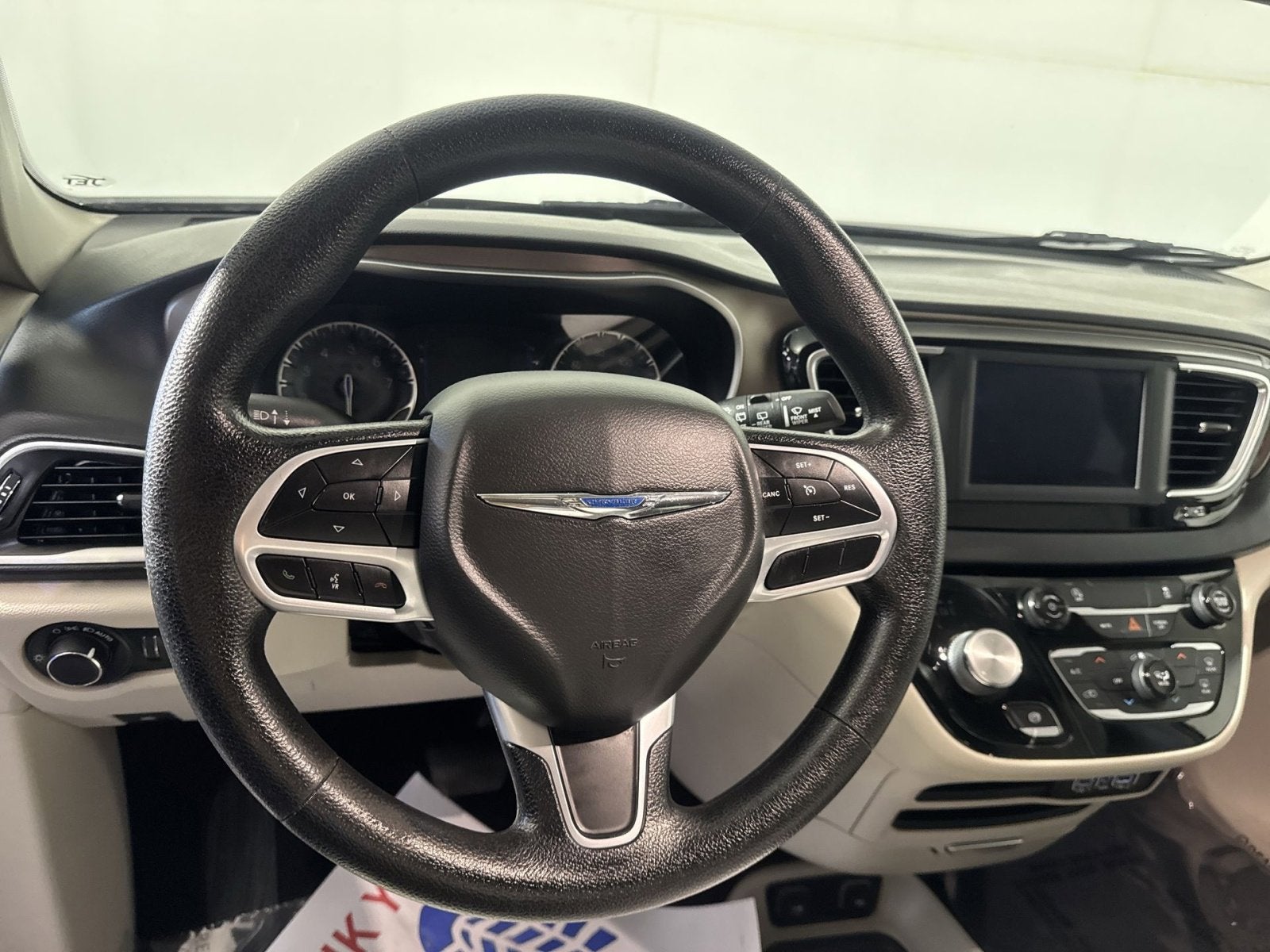 2021 Chrysler Voyager LXI