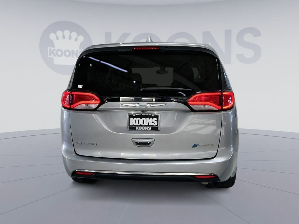 2017 Chrysler Pacifica Hybrid Touring Plus