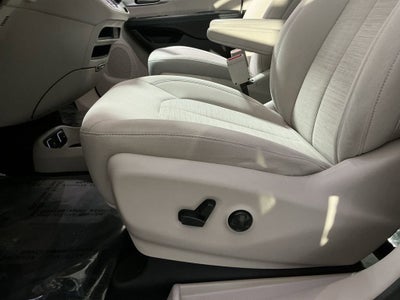 2017 Chrysler Pacifica Hybrid Touring Plus