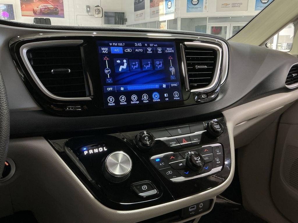 2017 Chrysler Pacifica Hybrid Touring Plus