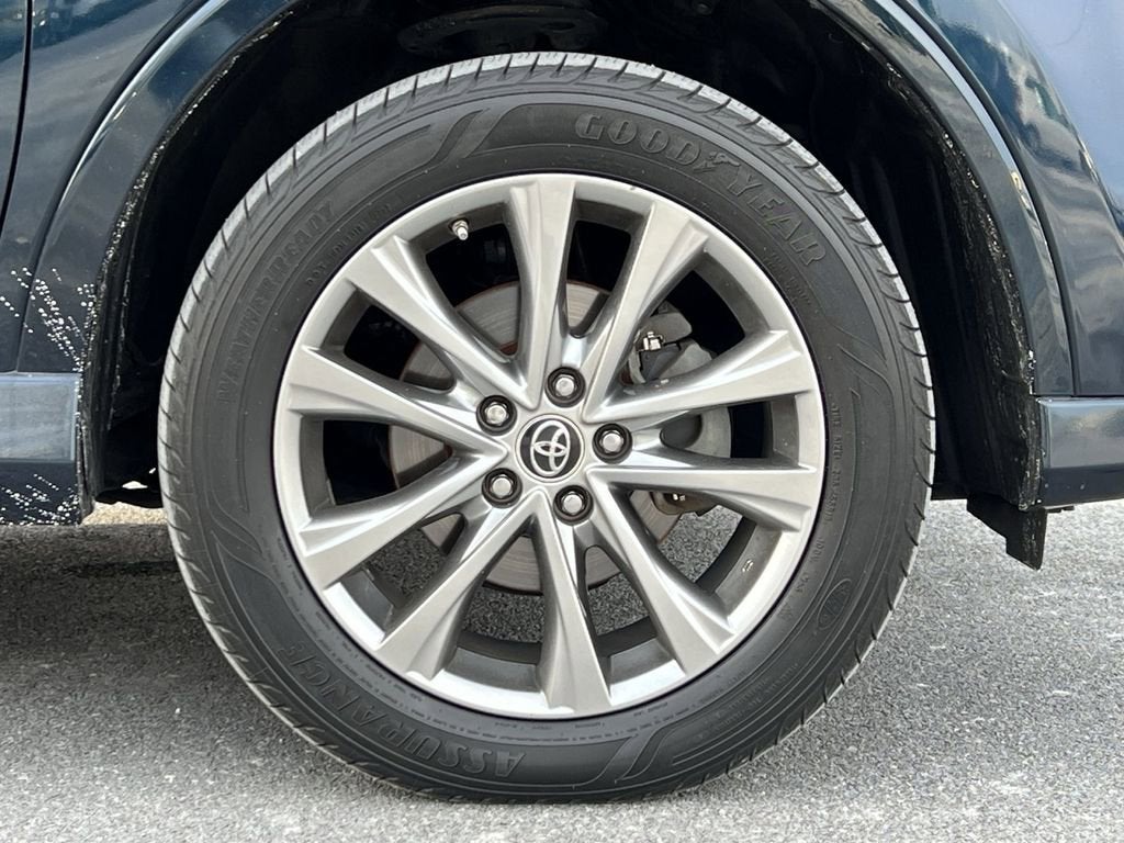 2017 Toyota RAV4 Platinum