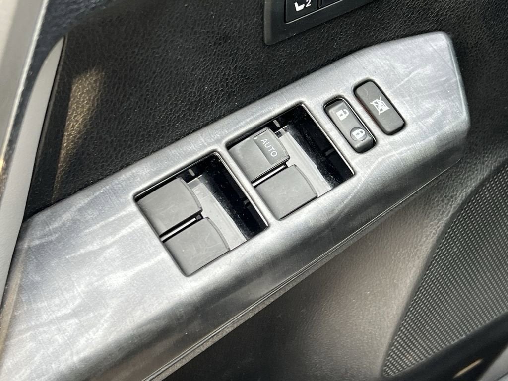 2017 Toyota RAV4 Platinum