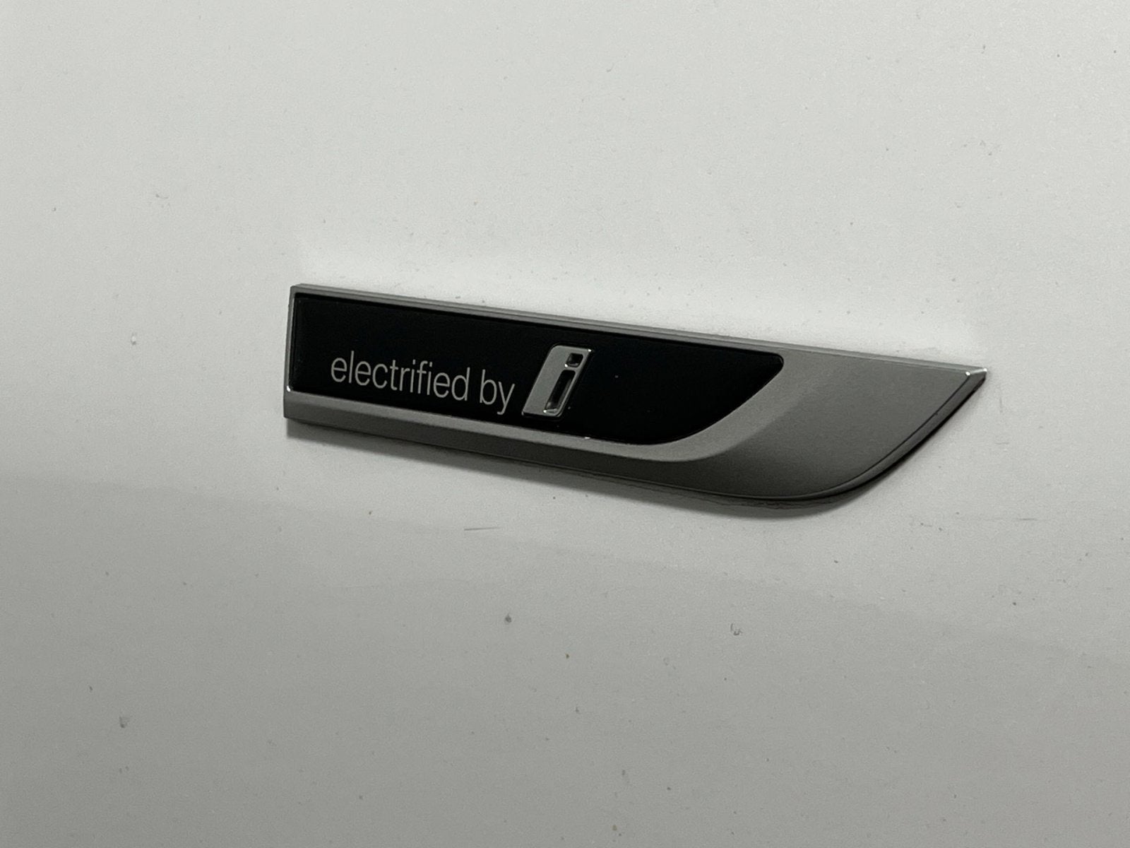 2023 BMW 3 Series 330e xDrive