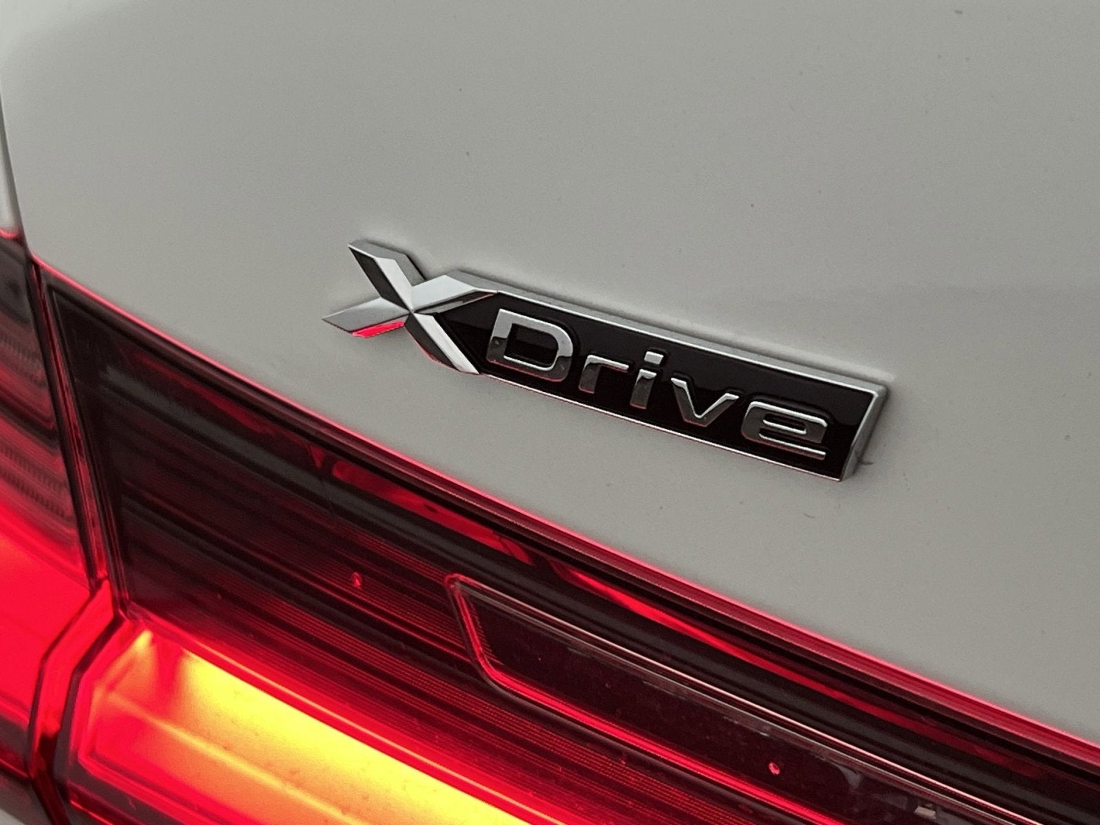 2023 BMW 3 Series 330e xDrive