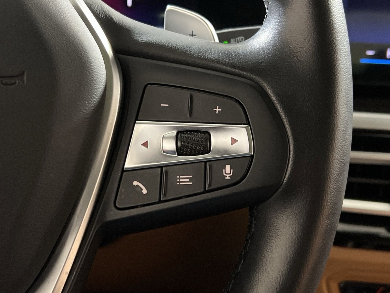 2023 BMW 3 Series 330e xDrive