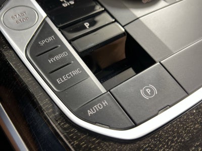 2023 BMW 3 Series 330e xDrive