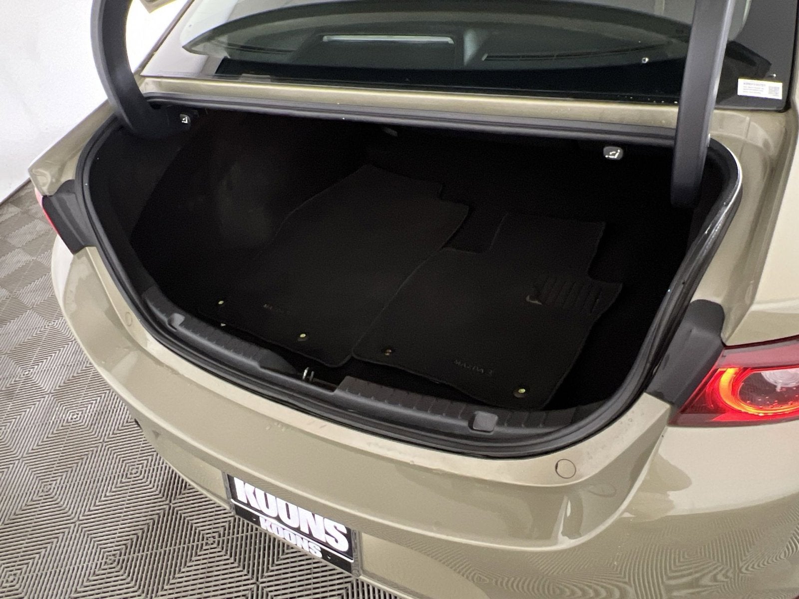 2024 Mazda Mazda3 2.5 Carbon Turbo