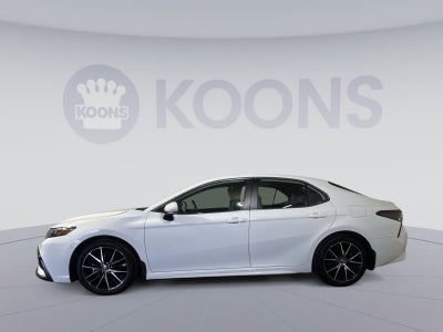 2023 Toyota Camry SE