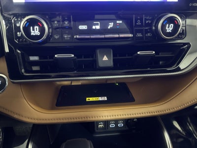 2023 Toyota Highlander Platinum