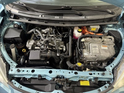 2014 Toyota Prius c Three