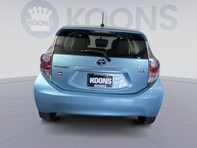 2014 Toyota Prius c Three