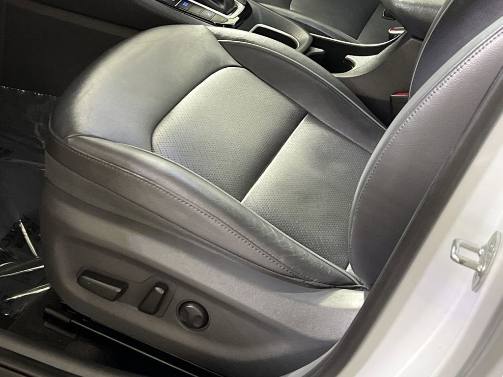 2022 Hyundai Ioniq Hybrid Limited