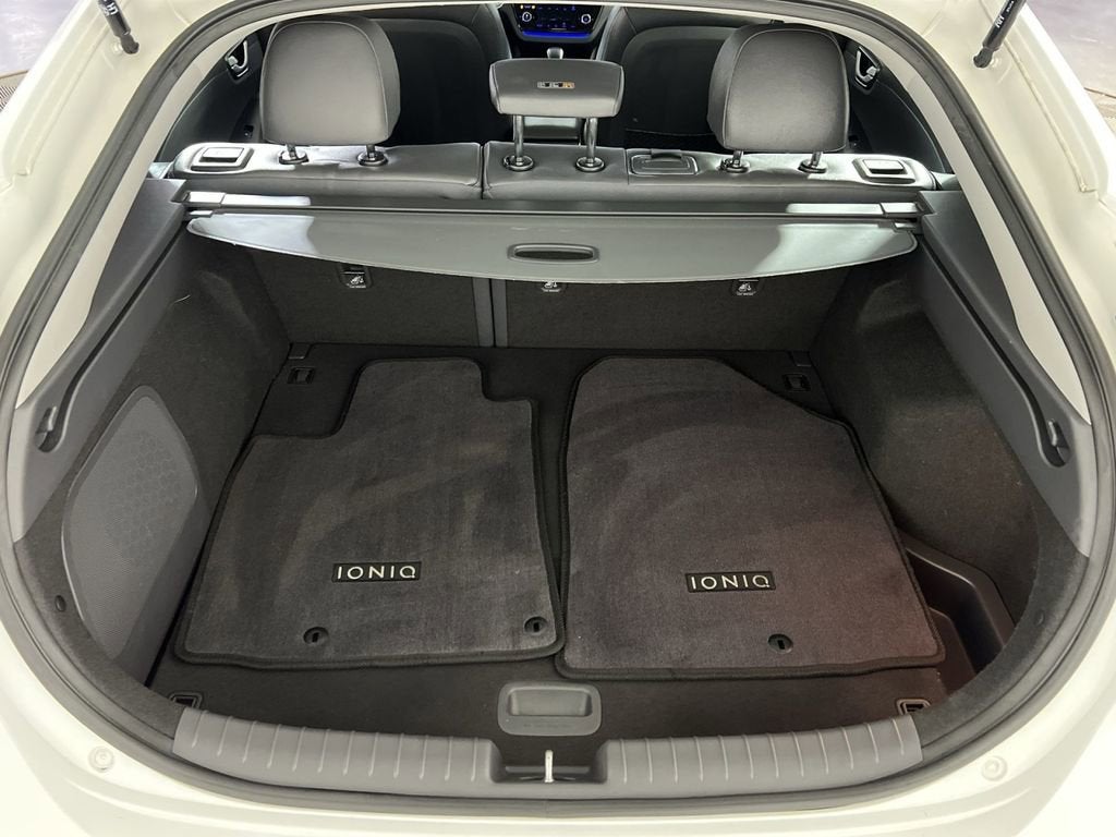 2022 Hyundai Ioniq Hybrid Limited