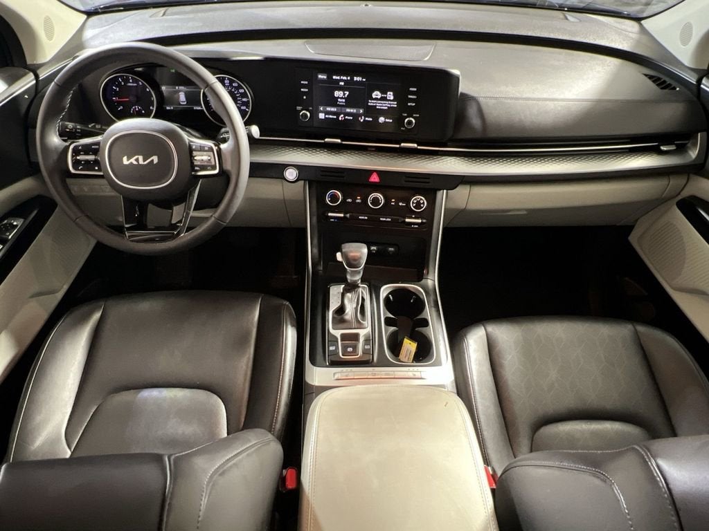 2024 Kia Carnival LX