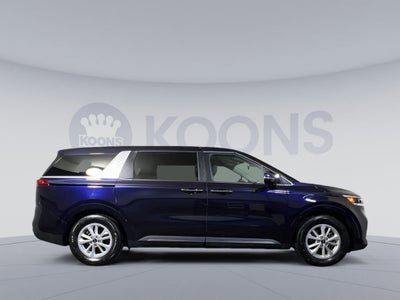 2024 Kia Carnival LX