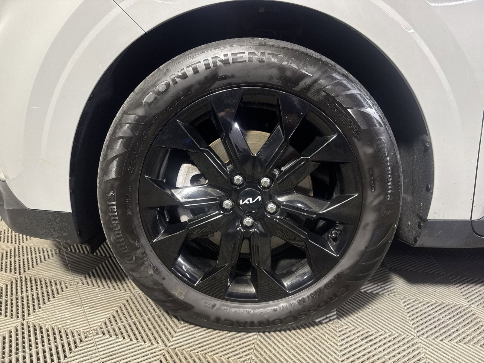 2024 Kia Carnival SX