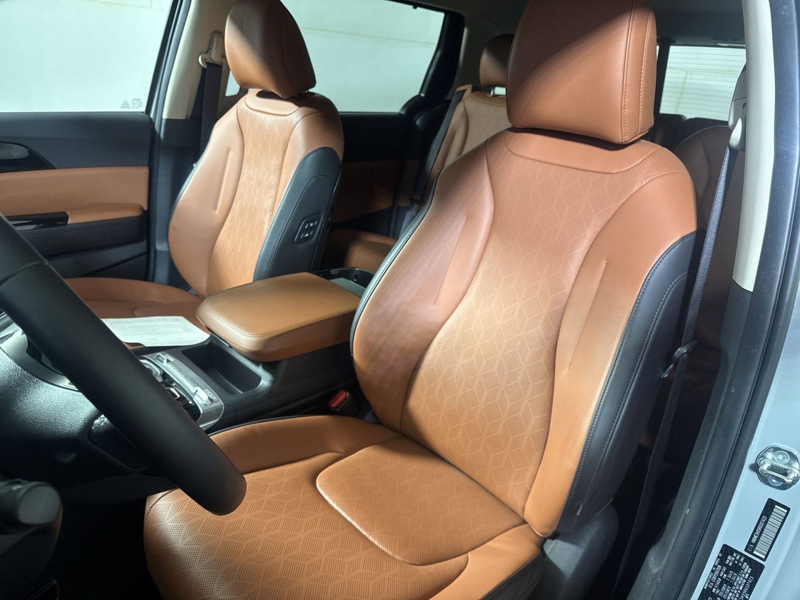 2024 Kia Carnival SX