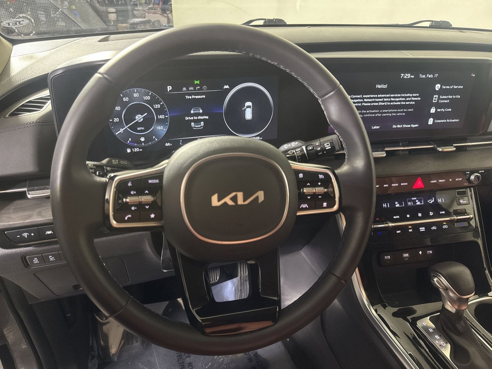 2024 Kia Carnival SX