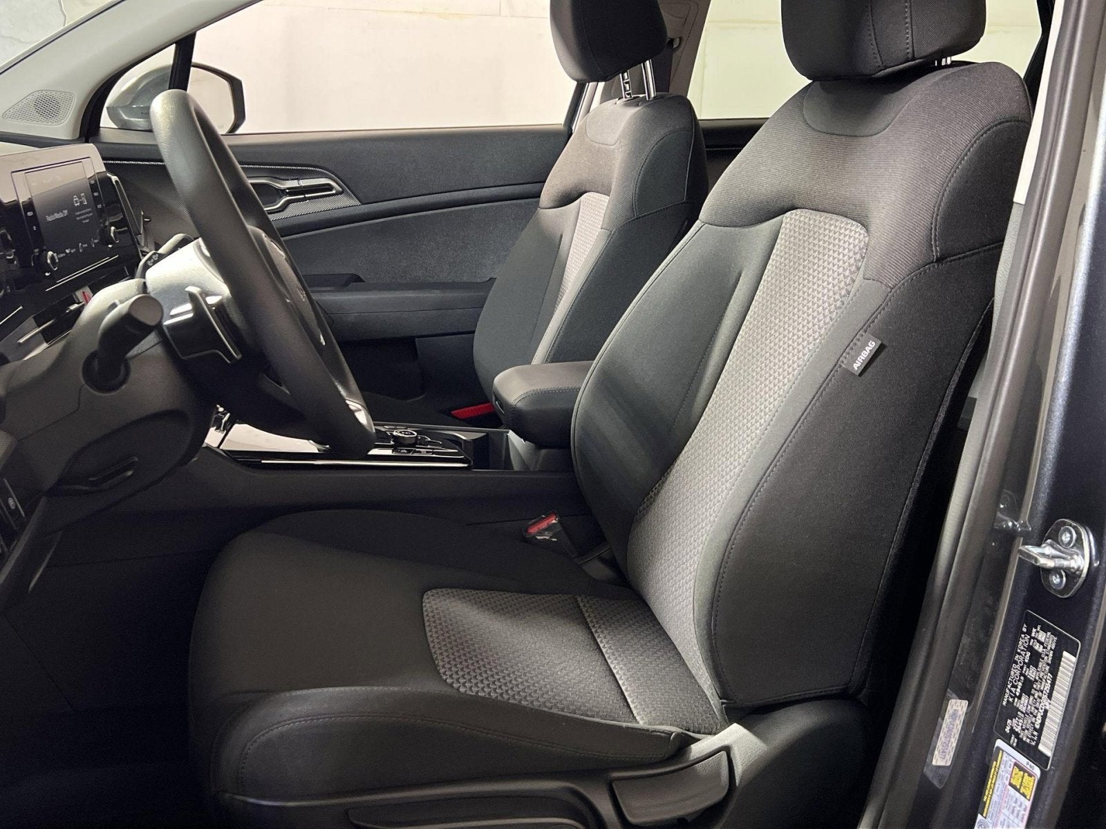 2025 Kia Sportage Hybrid LX