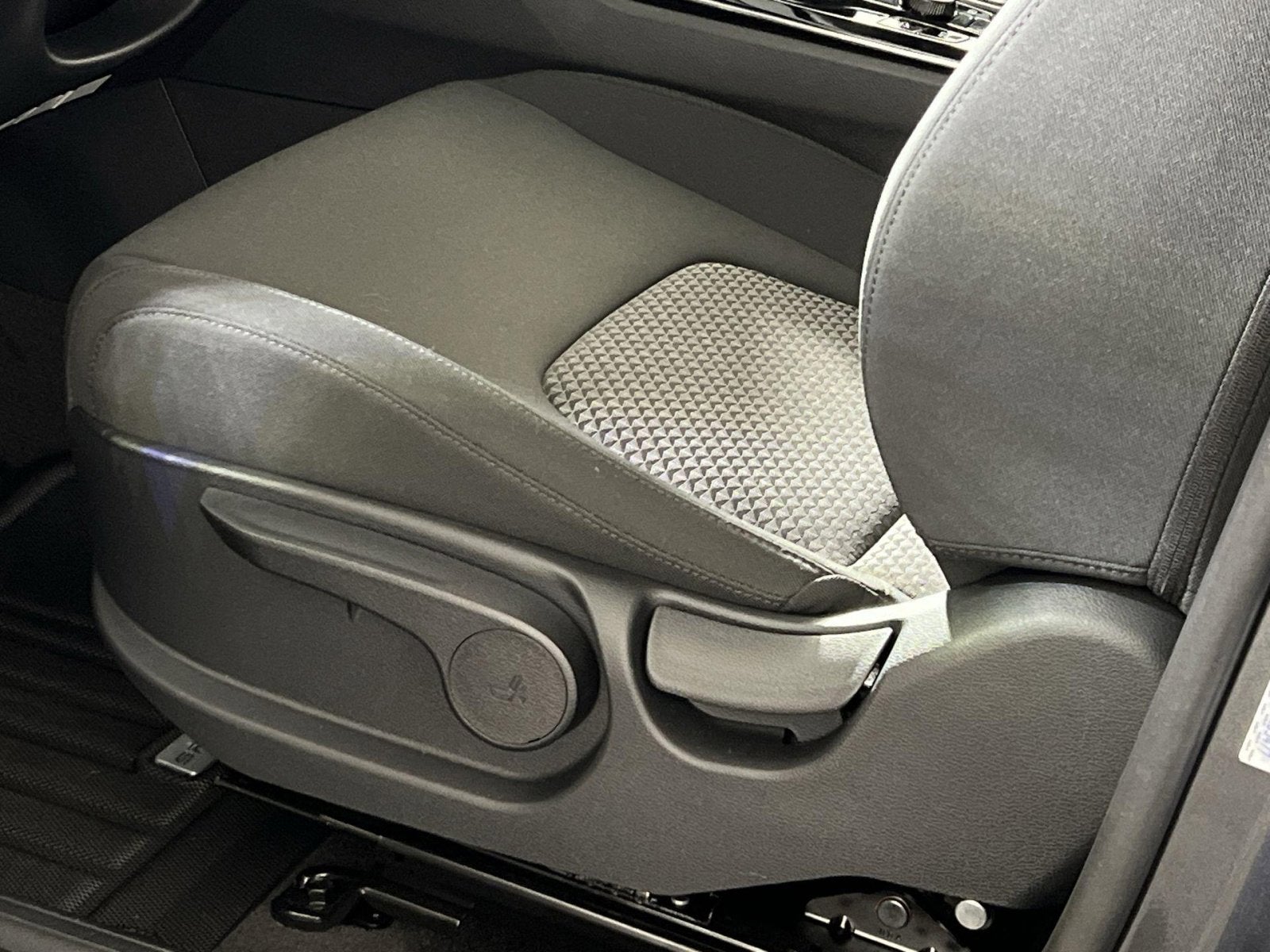 2025 Kia Sportage Hybrid LX