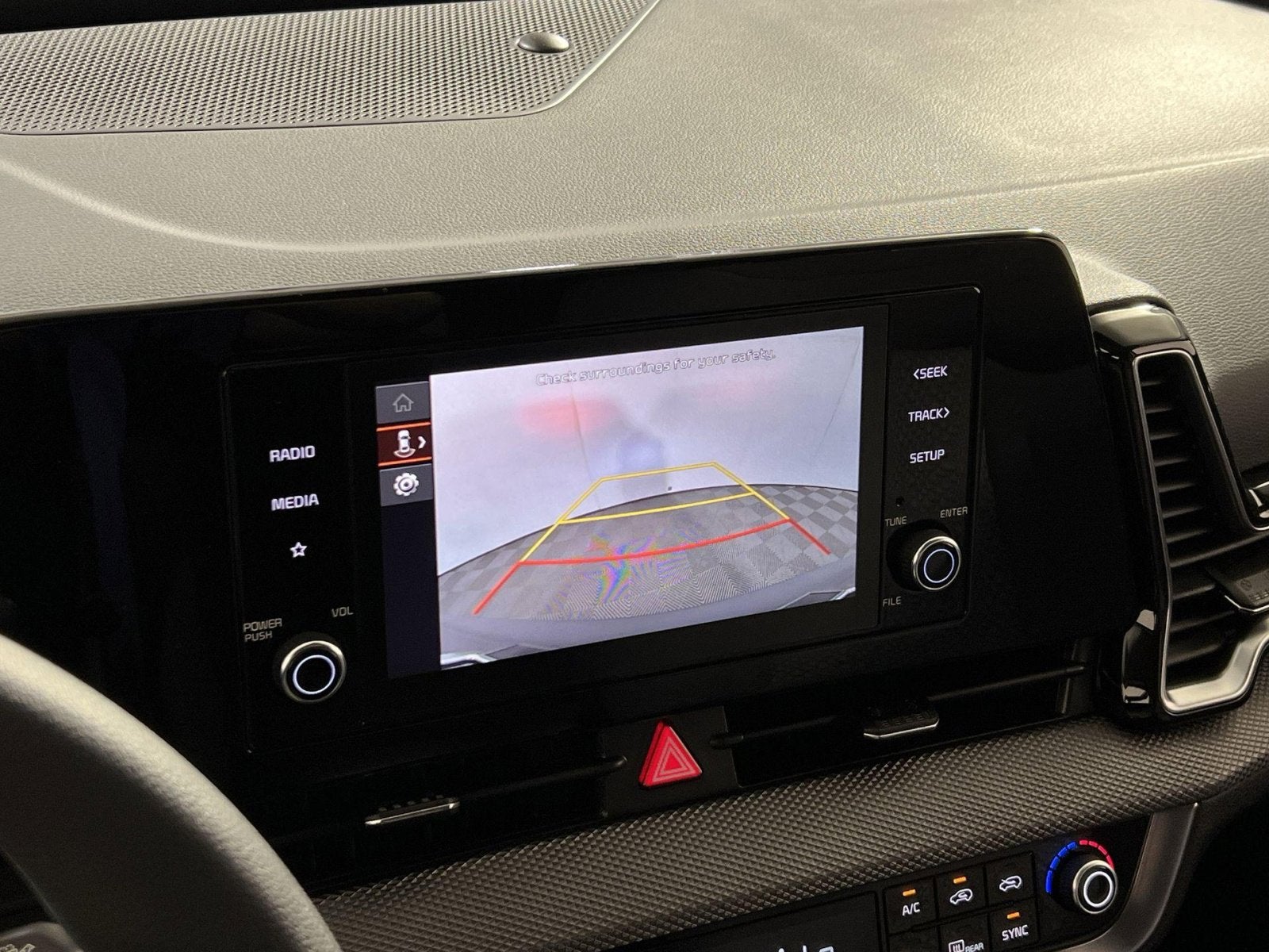 2025 Kia Sportage Hybrid LX