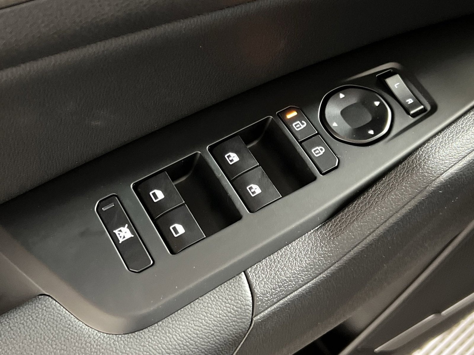 2026 Kia Sportage Plug-In Hybrid X-Line