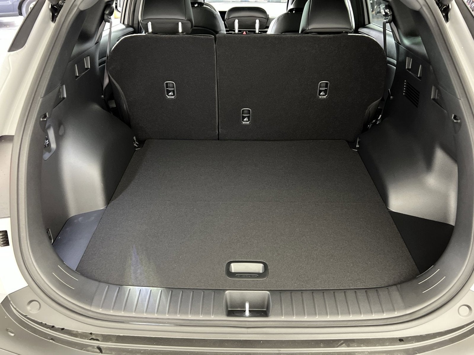 2026 Kia Sportage Plug-In Hybrid X-Line