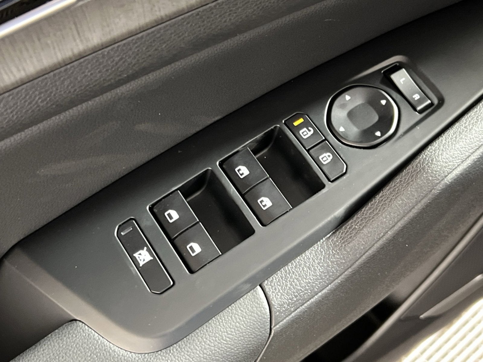 2026 Kia Sportage Plug-In Hybrid X-Line