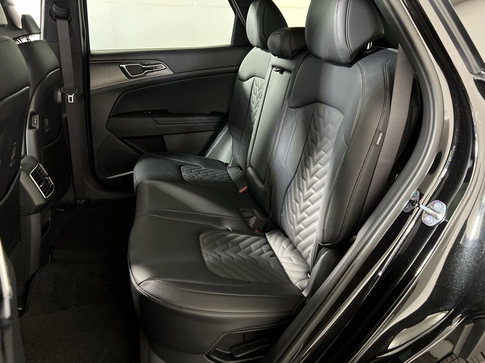 2026 Kia Sportage Plug-In Hybrid X-Line