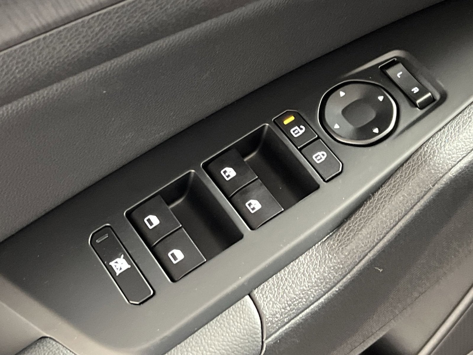 2026 Kia Sportage Plug-In Hybrid X-Line