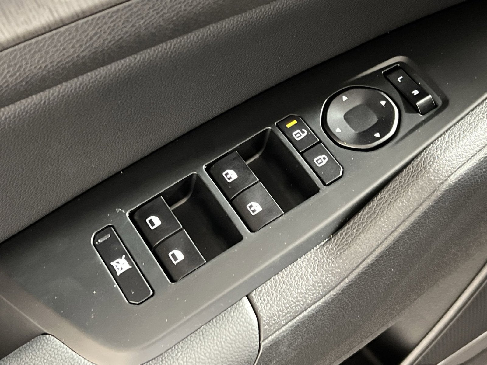 2026 Kia Sportage Plug-In Hybrid X-Line