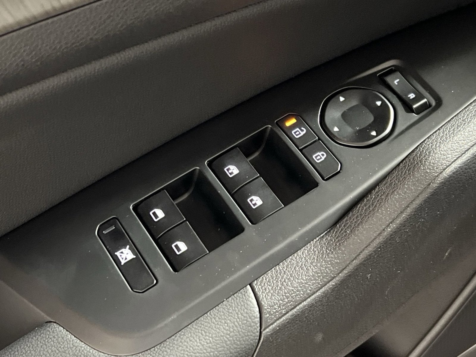 2026 Kia Sportage Plug-In Hybrid X-Line