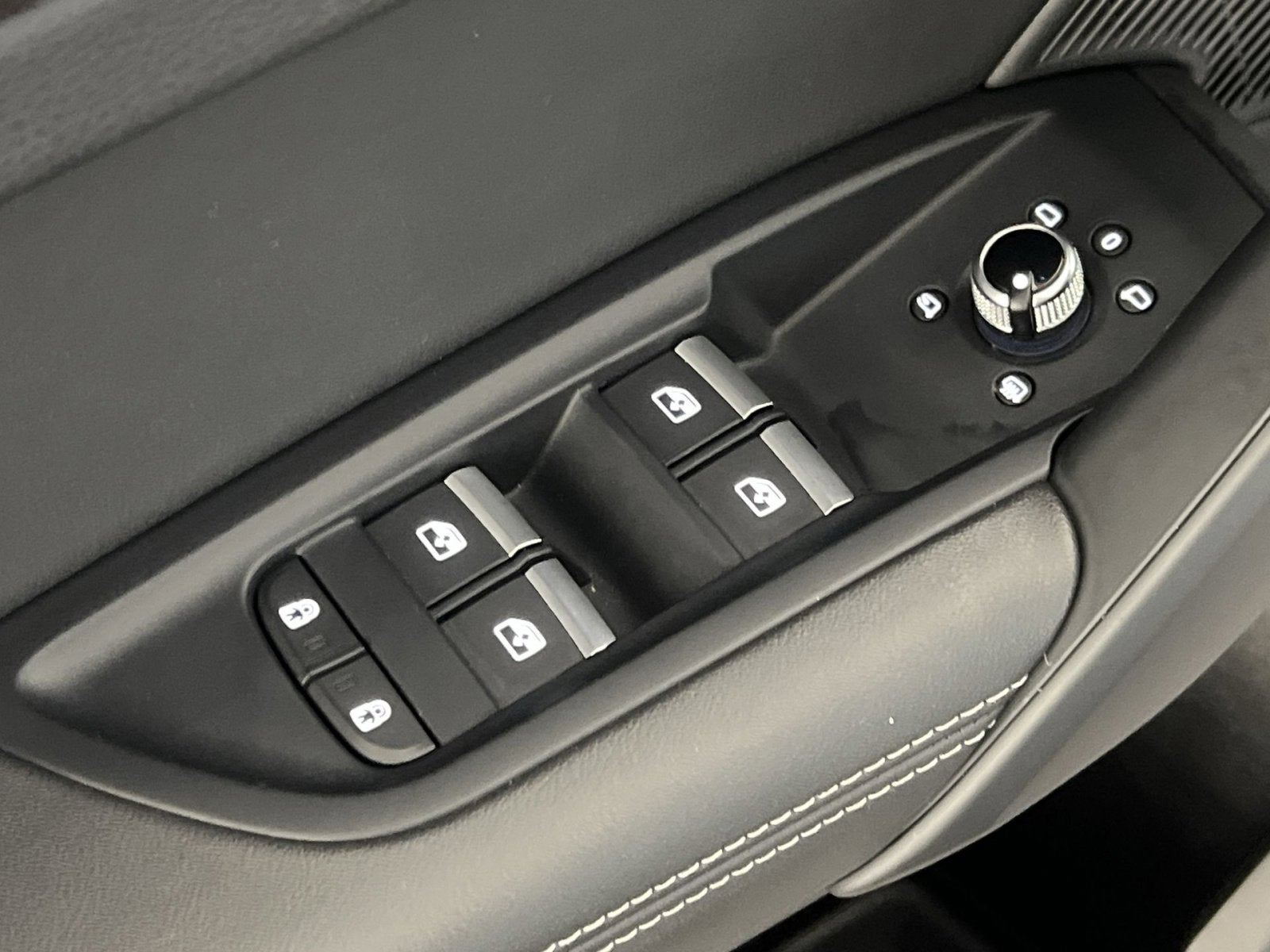 2024 Audi Q5 45 S line Premium