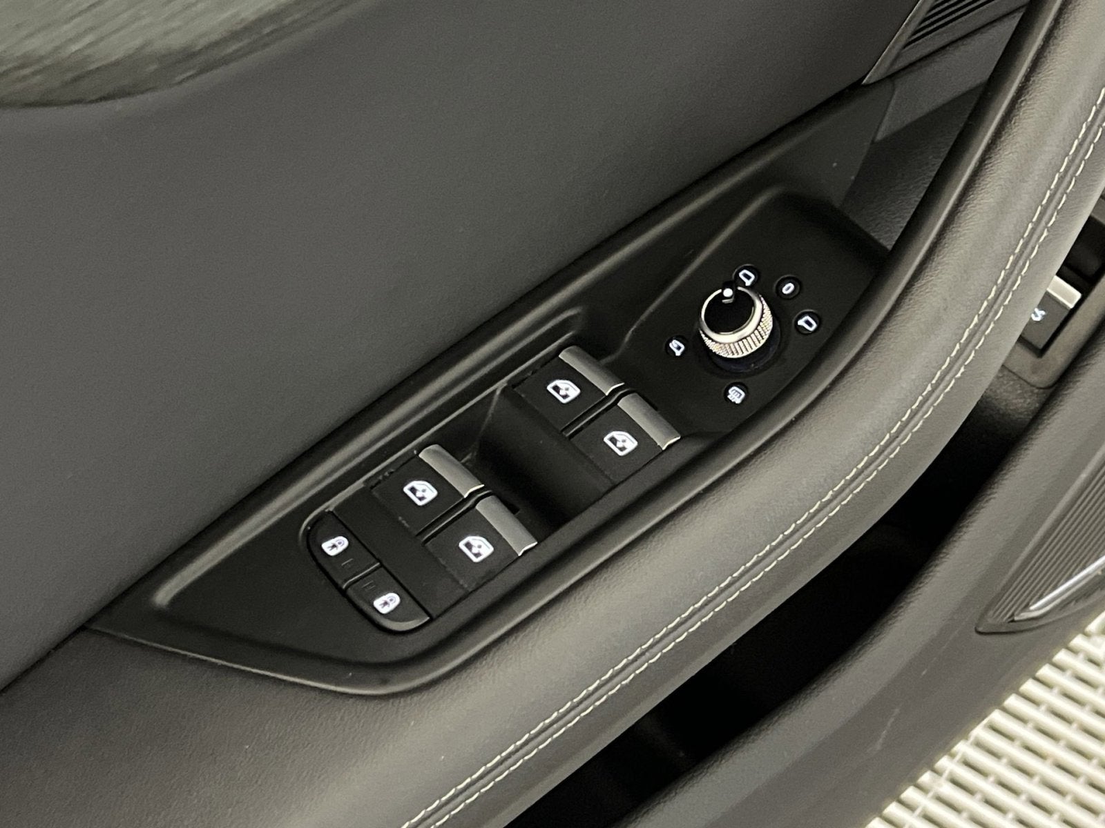 2023 Audi A4 45 S line Premium Plus