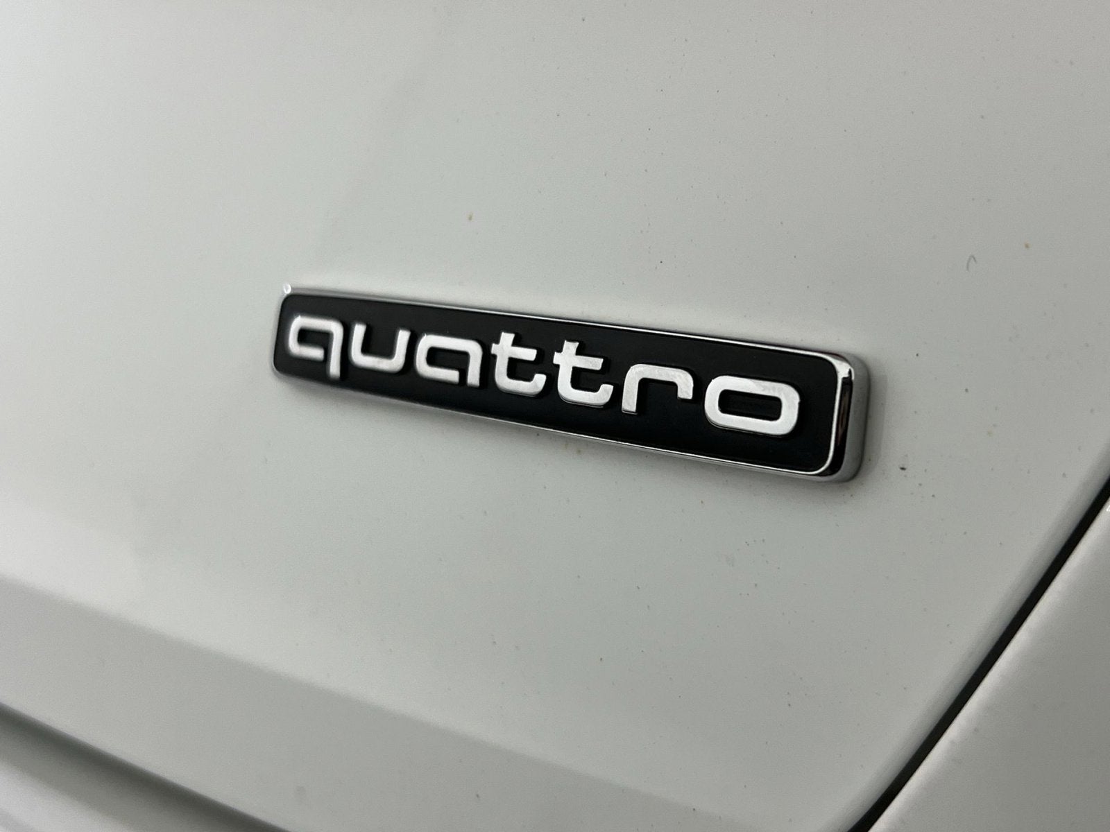 2023 Audi A4 45 S line Premium Plus