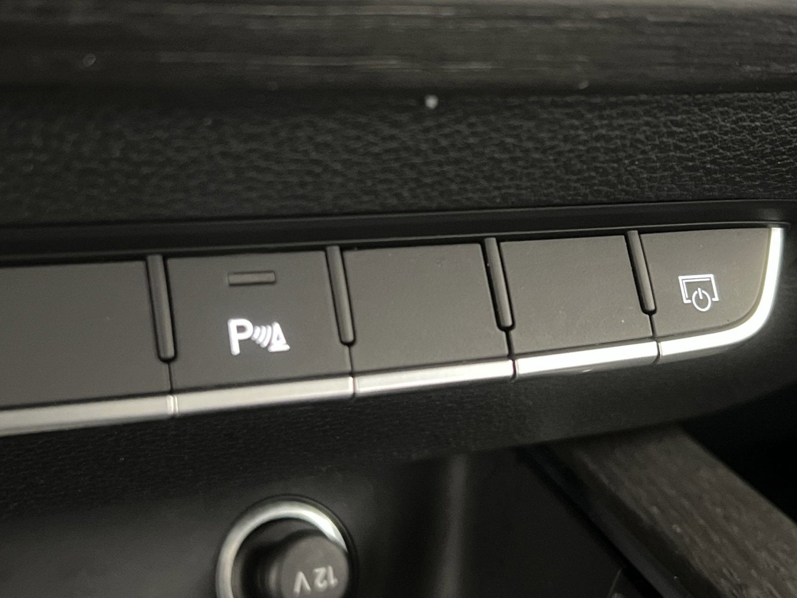 2023 Audi A4 45 S line Premium Plus