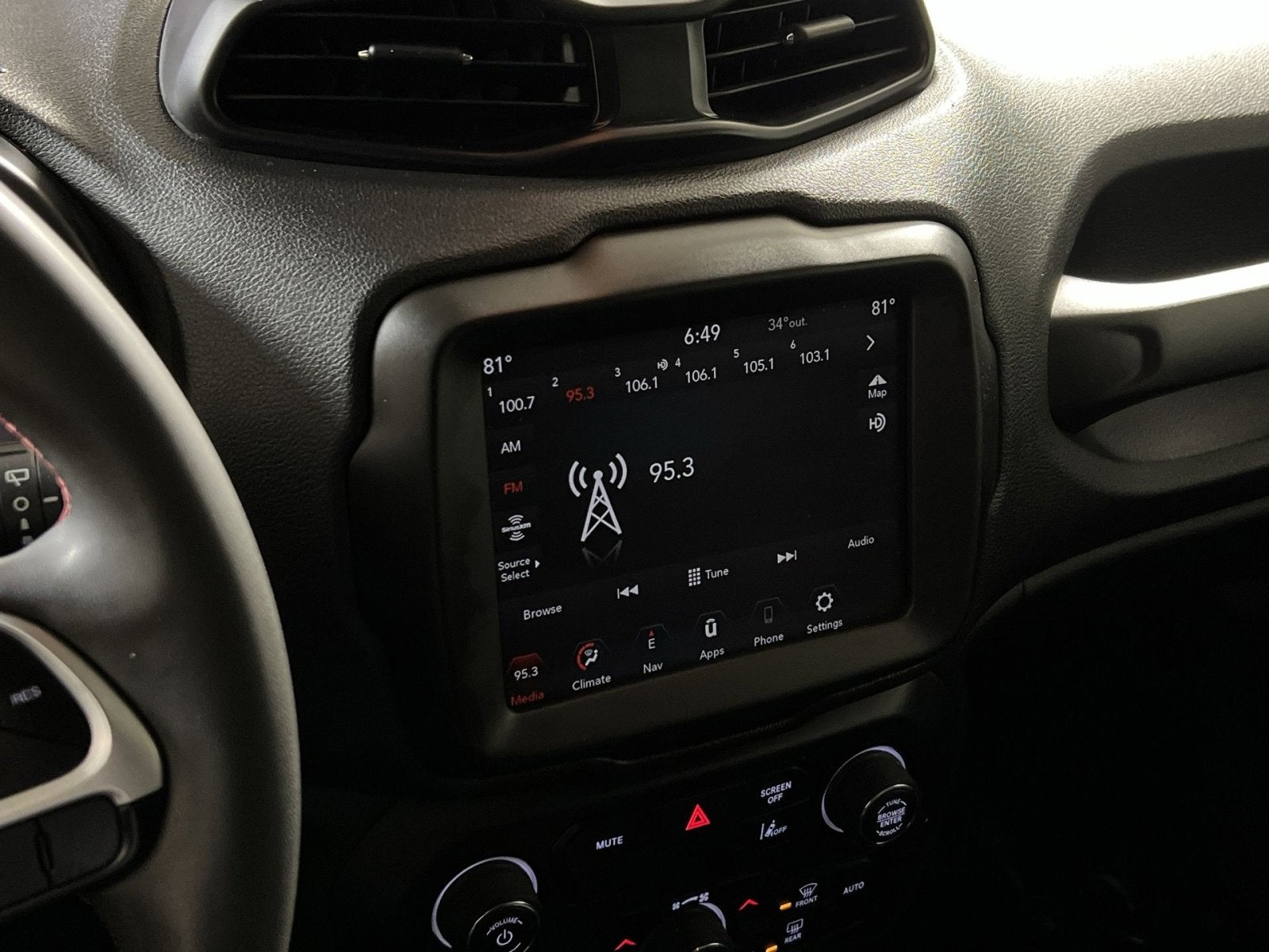 2023 Jeep Renegade Trailhawk